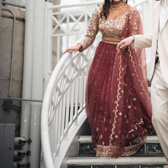 Elegant Embroidered Wedding Dress - Picture 2 of 6